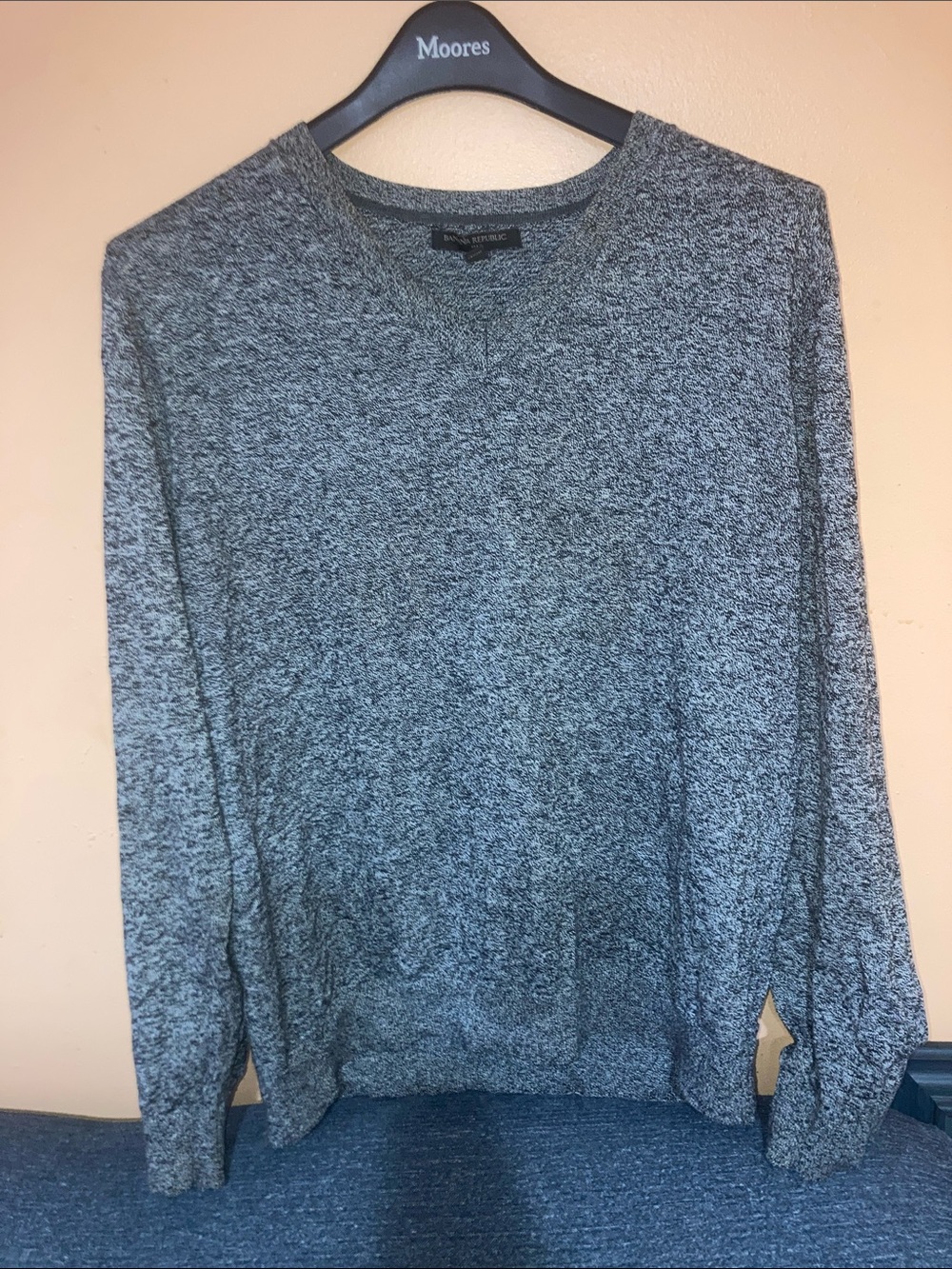 Banana Republic Men’s Marled Gray Crewneck Sweater